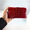 Damen Herren Geldbeutel Frauen Krokodesign Brieftasche Geldbörse Rot Reißverschluss Weinrot 18x10cm – Bild 5